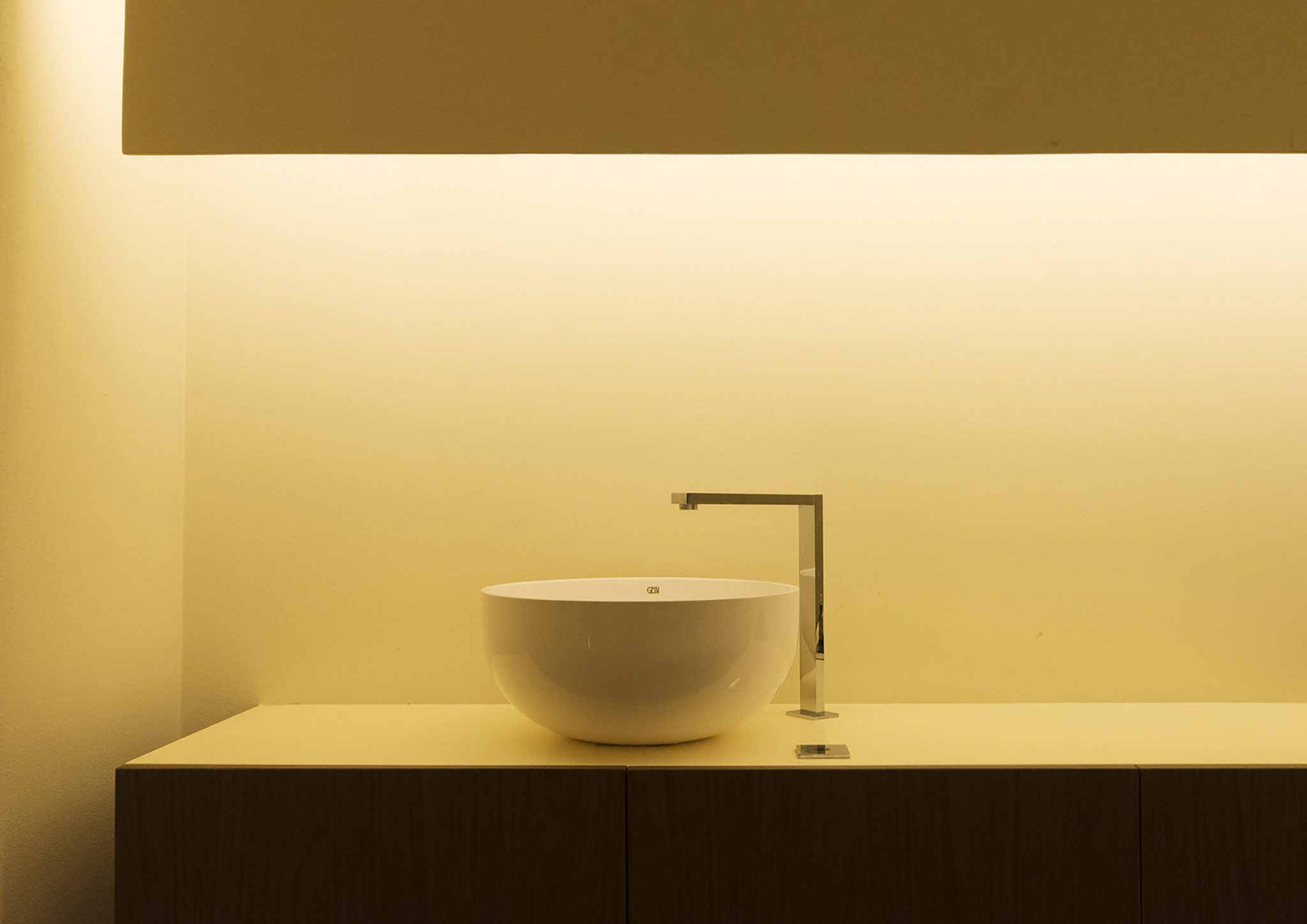 Borgo Cadonega Spa, vista di dettaglio su lavabo d'appoggio