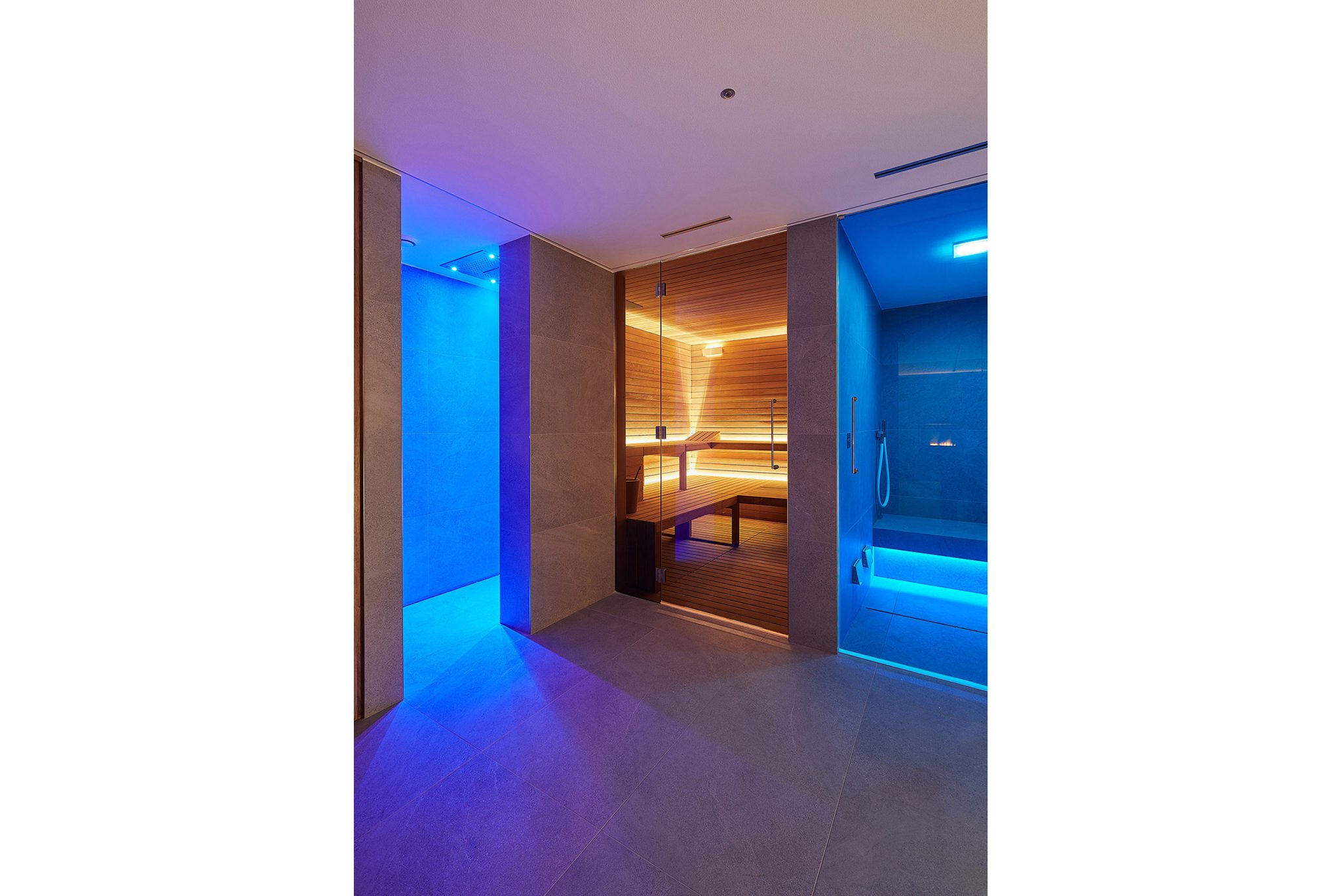 Dimora degli dei, vista su sauna, bagno turco e docce emozionali